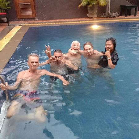 White Monkey Hotel Siem Reap Luaran gambar