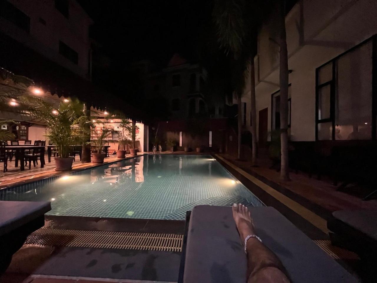 White Monkey Hotel Siem Reap Luaran gambar