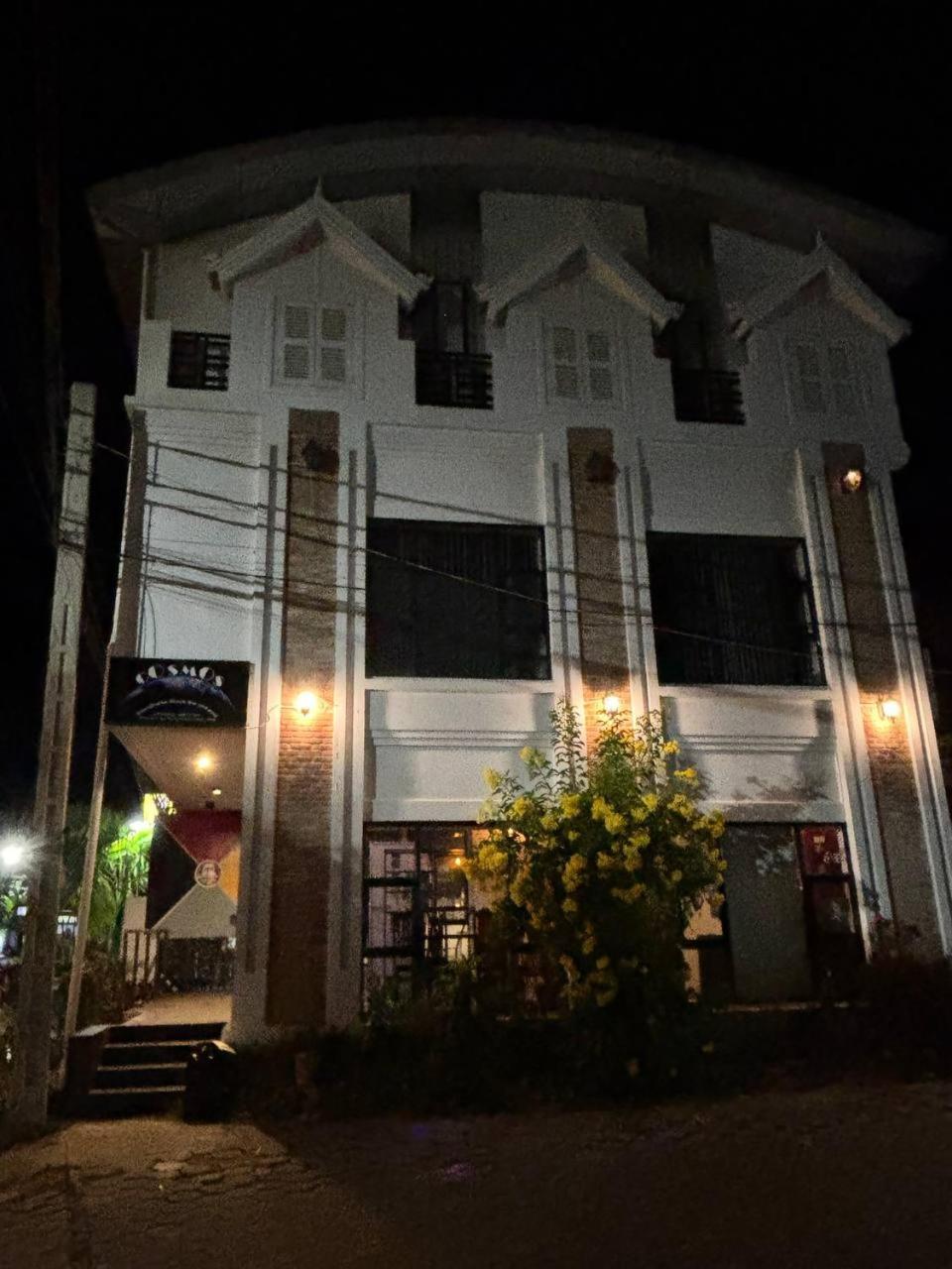 White Monkey Hotel Siem Reap Luaran gambar